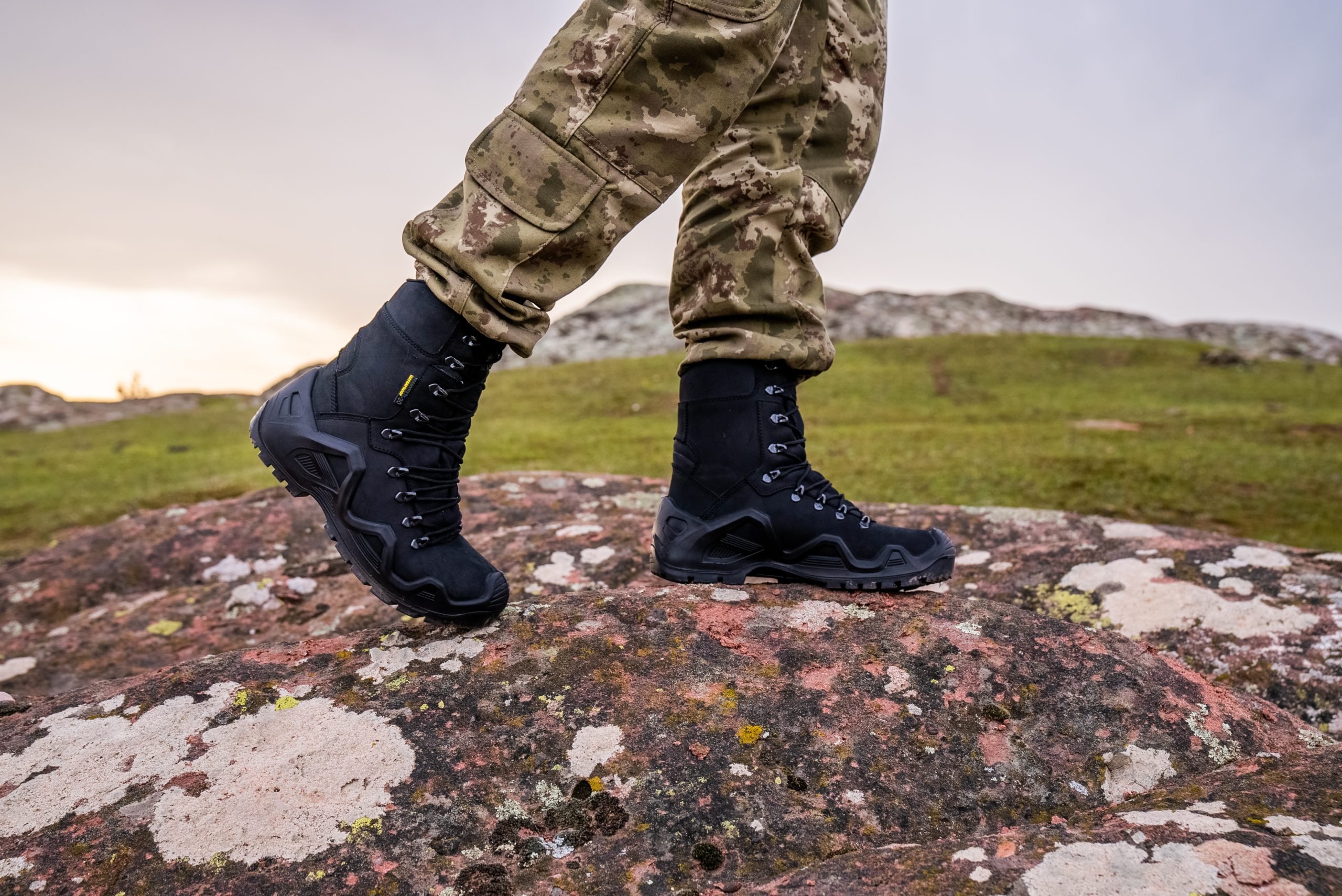 WARBOOTS BLK-1054 SU GEÇİRMEZ KAYMAZ ÇİFT TABAN GARANTİLİ NUBUK BOT SİYAH -30 DERECE